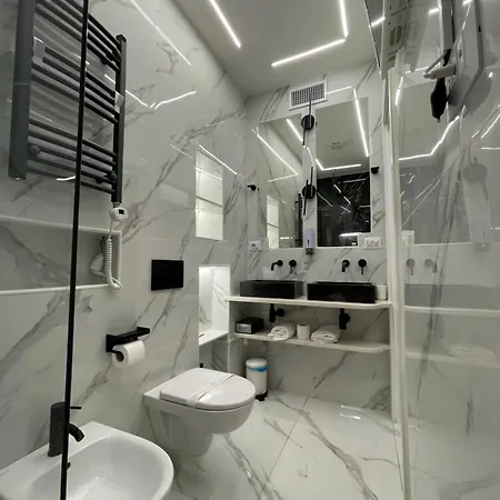 Luxury 5 Al Duomo Di * Parma